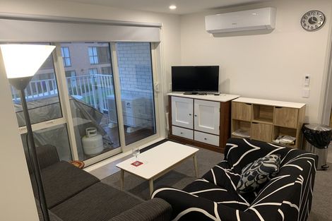 Photo of property in 102/28a Eileen Newey Place, Henderson, Auckland, 0612