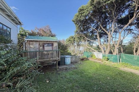 Photo of property in 2 Westland Road, Mount Cook, Wellington, 6021