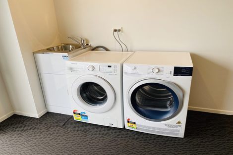 Photo of property in 12u2 Scotland Place, Hillcrest, Hamilton, 3216