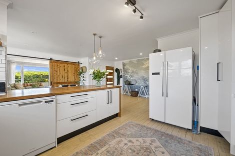 Photo of property in 57 Longfellow Road, Opunake, 4616