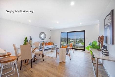 Photo of property in 4/5 Marsh Avenue, Forrest Hill, Auckland, 0620