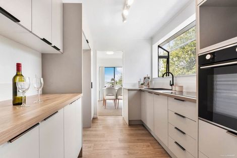 Photo of property in 3 Ebony Place, Massey, Auckland, 0614