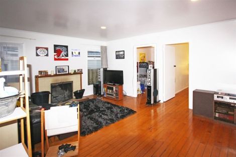 Photo of property in 11 Edinburgh Street, Tuakau, 2121