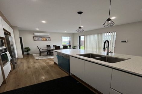 Photo of property in 18 Exmoor Road, Karaka, Papakura, 2113