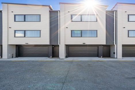 Photo of property in 30 Tukari Lane, Mangere Bridge, Auckland, 2022