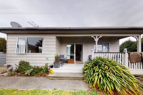 Photo of property in 35 Manchester Street, Tinwald, Ashburton, 7700