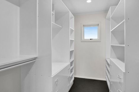 Photo of property in 8 Edna Wills Place, Hawera, 4610