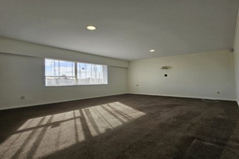 Photo of property in 2/2a Hutt Road, Manurewa, Auckland, 2102