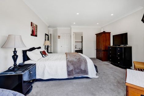 Photo of property in 2a Sackville Street, Fitzroy, New Plymouth, 4312