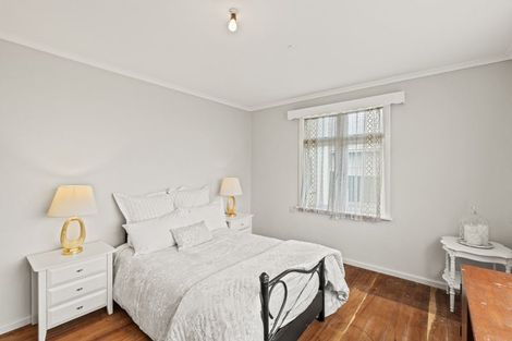 Photo of property in 15 Potaka Street, Marton, 4710