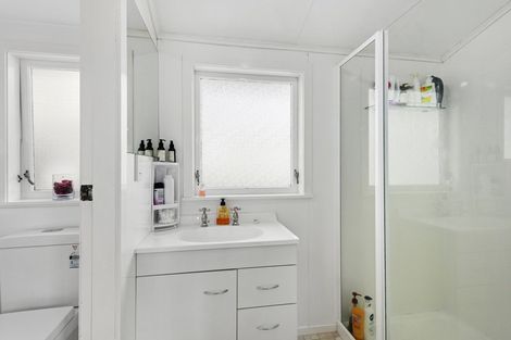 Photo of property in 13 Matthews Road, Wainuiomata, Lower Hutt, 5014