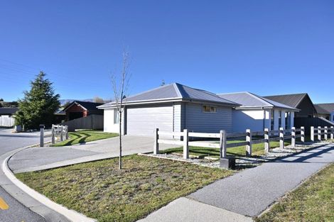 Photo of property in 2 Northbrook Place, Lower Shotover, Queenstown, 9304