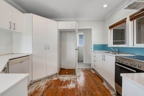 Photo of property in 21 Matai Road, Stanmore Bay, Whangaparaoa, 0932