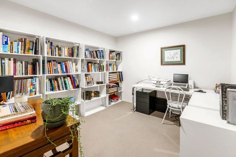 Photo of property in 117b Kawaha Point Road, Kawaha Point, Rotorua, 3010
