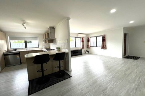 Photo of property in 5a Lloyd Avenue, Papatoetoe, Auckland, 2025