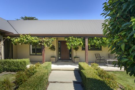 Photo of property in 443 Stoney Creek Road, Kelvin Grove, Palmerston North, 4470