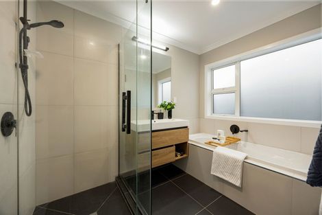 Photo of property in 8 Lavinias Way, Chartwell, Hamilton, 3210