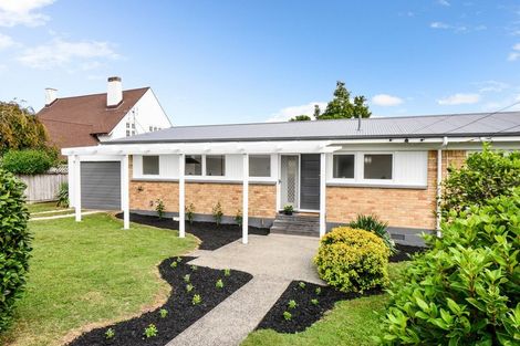 Photo of property in 5a Hillcrest Road, Hillcrest, Hamilton, 3216