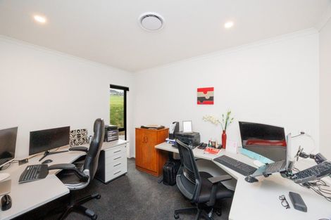 Photo of property in 172 Kingsdale Park Drive, Aokautere, Palmerston North, 4471