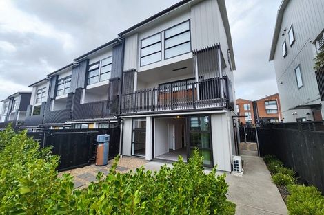 Photo of property in 14 Raranga Lane, Hobsonville, Auckland, 0616