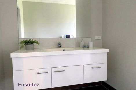 Photo of property in 36a Madison Street, Cambridge, 3434