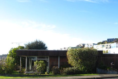 Photo of property in 32 Takahe Drive, Cashmere, Christchurch, 8022