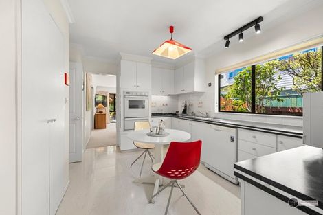 Photo of property in 29 Hinau Street, Woburn, Lower Hutt, 5011