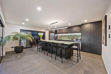 Photo of property in 2 Somerville Road, Shelly Park, Auckland, 2014