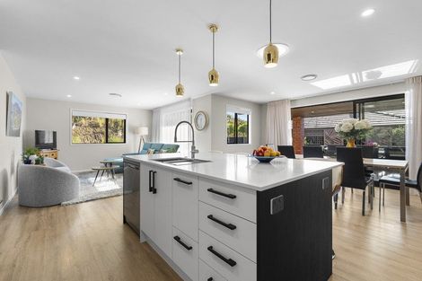 Photo of property in 7 Ruru Lane, Hurworth, New Plymouth, 4310