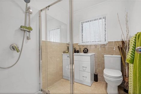 Photo of property in 3/16 Pine Street, New Lynn, Auckland, 0600