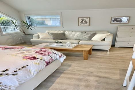 Photo of property in 5 Marine Parade, Orewa, 0931