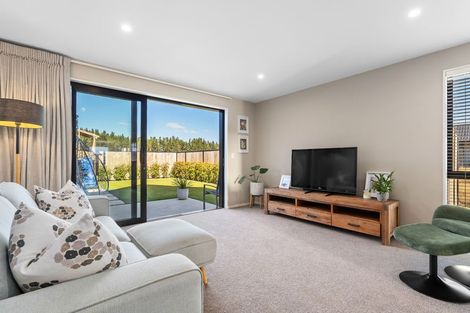 Photo of property in 97 Burdon Loop, Lake Hawea, 9382