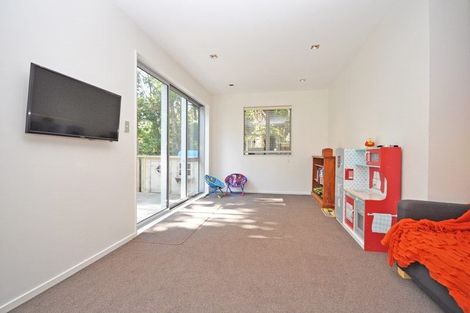 Photo of property in 585 South Titirangi Road, Titirangi, Auckland, 0604