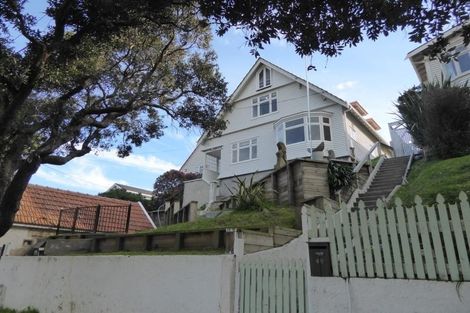 Photo of property in 62 The Parade, Island Bay, Wellington, 6023