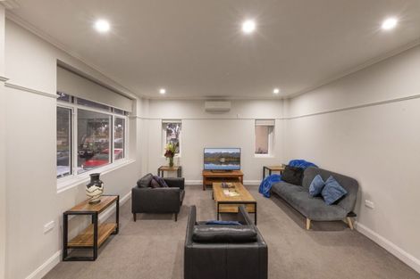 Photo of property in Fountain Court, 16/48u Oriental Parade, Oriental Bay, Wellington, 6011