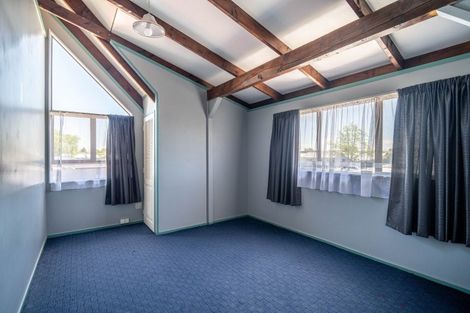 Photo of property in 247 Flaxmere Avenue, Flaxmere, Hastings, 4120