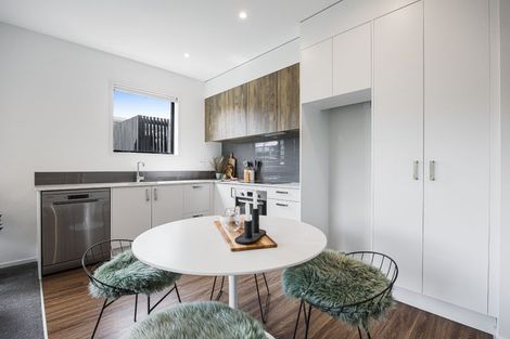 Photo of property in 82 Glidepath Road, Hobsonville, Auckland, 0616