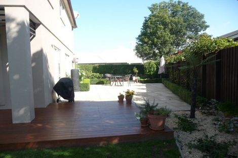 Photo of property in 2 Seclusion Lane, Parklands, Christchurch, 8083