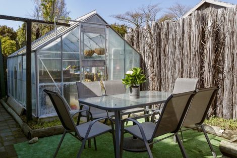 Photo of property in 4 Kereru Street, Two Mile Bay, Taupo, 3330