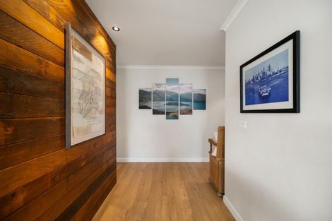 Photo of property in 210 Aubrey Road, Wanaka, 9305