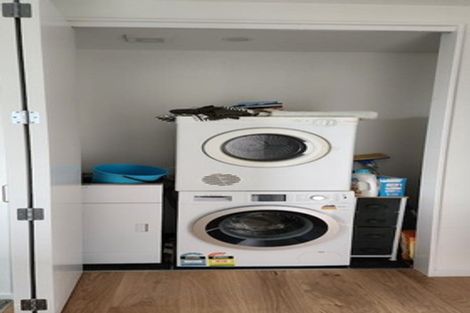 Photo of property in 15/62u Spenmoor Street, Newlands, Wellington, 6037