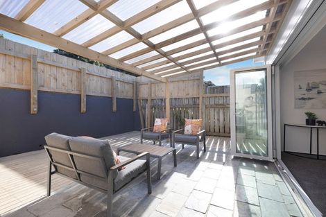 Photo of property in 62 Happy Valley Road, Owhiro Bay, Wellington, 6023