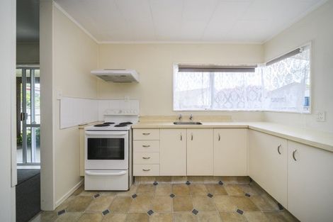 Photo of property in 82 Geraldine Crescent, Cloverlea, Palmerston North, 4412