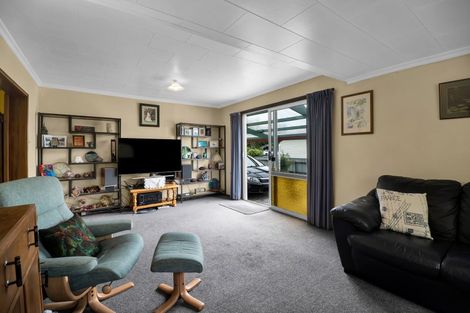 Photo of property in 82 Cordelia Street, Stratford, 4332