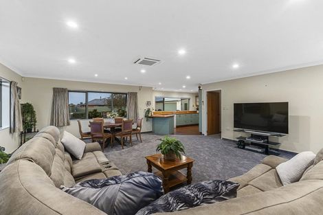 Photo of property in 11 Desmond Place, Bell Block, New Plymouth, 4312