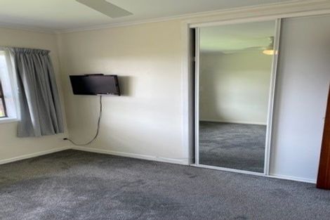 Photo of property in 93a Archibald Road, Kelston, Auckland, 0602