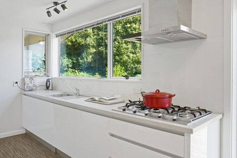 Photo of property in 1 Takahe Drive, Cashmere, Christchurch, 8022