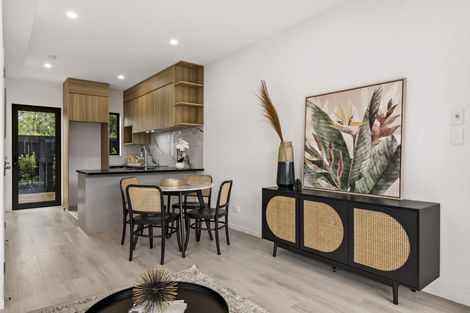 Photo of property in 8/39 Brandon Road, Glen Eden, Auckland, 0602