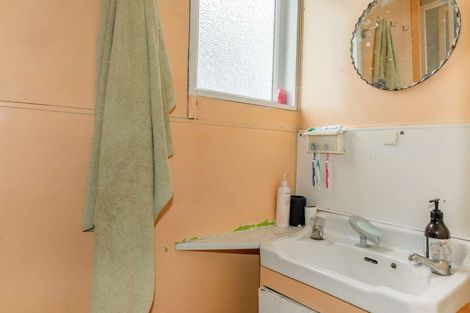 Photo of property in 116 Derby Street, Westport, 7825