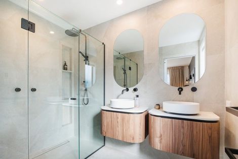 Photo of property in 56 Kanuka Drive, Hokowhitu, Palmerston North, 4410